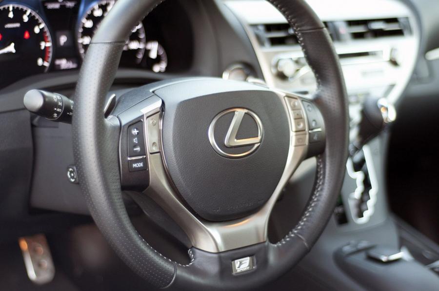  Lexus RX350 F-Sport 2013 года  (фото 24 из 94)
